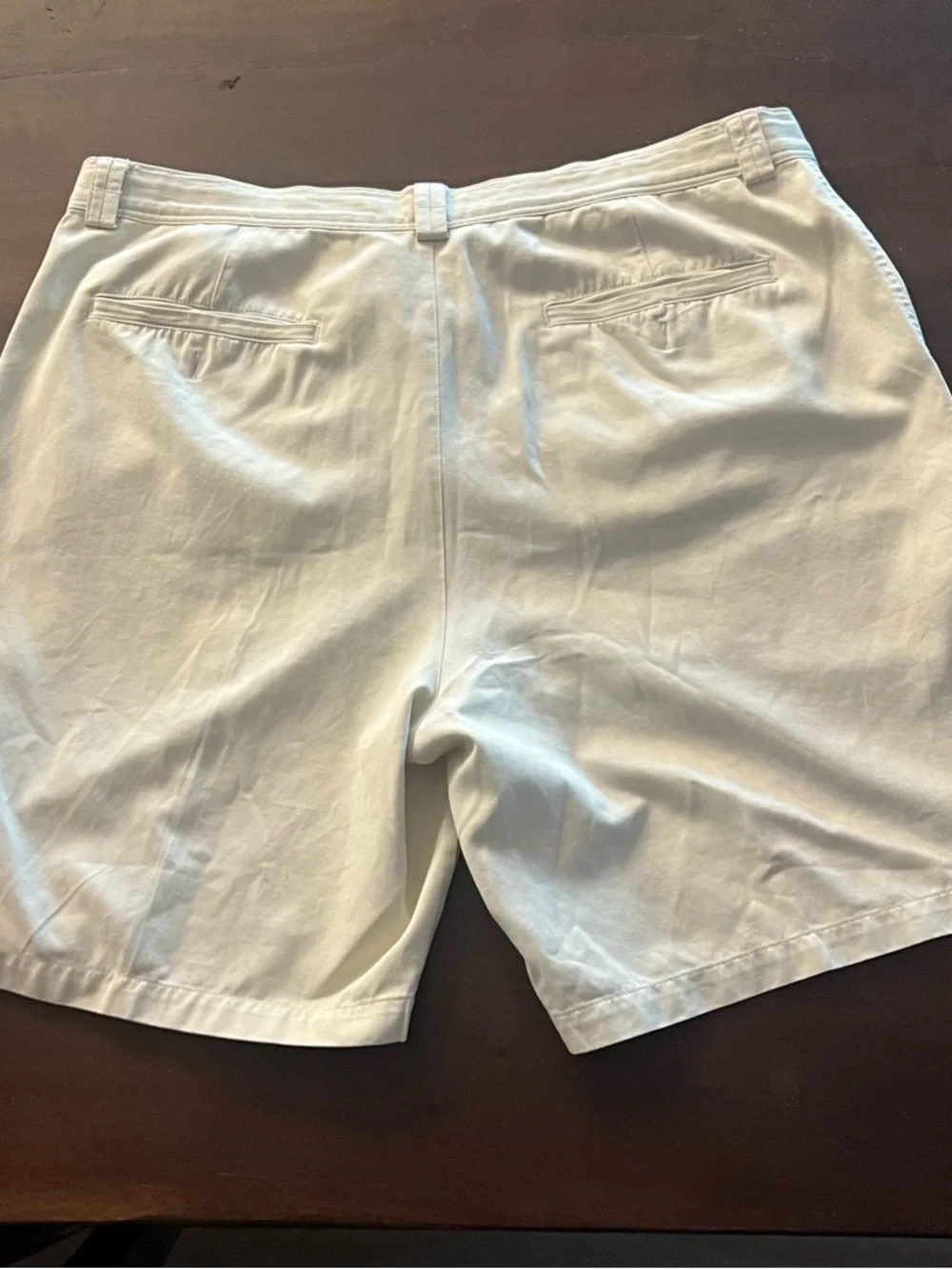Tommy Bahama Light Beige Flat Front Men's Shorts - Size 40